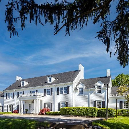Baywood Conference And Lodging Center Coraopolis Buitenkant foto