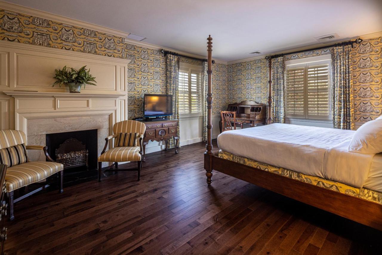 Baywood Conference And Lodging Center Coraopolis Buitenkant foto